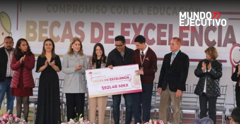 Mineral de la Reforma: Conceden 471 becas de excelencia a jóvenes de educación básica